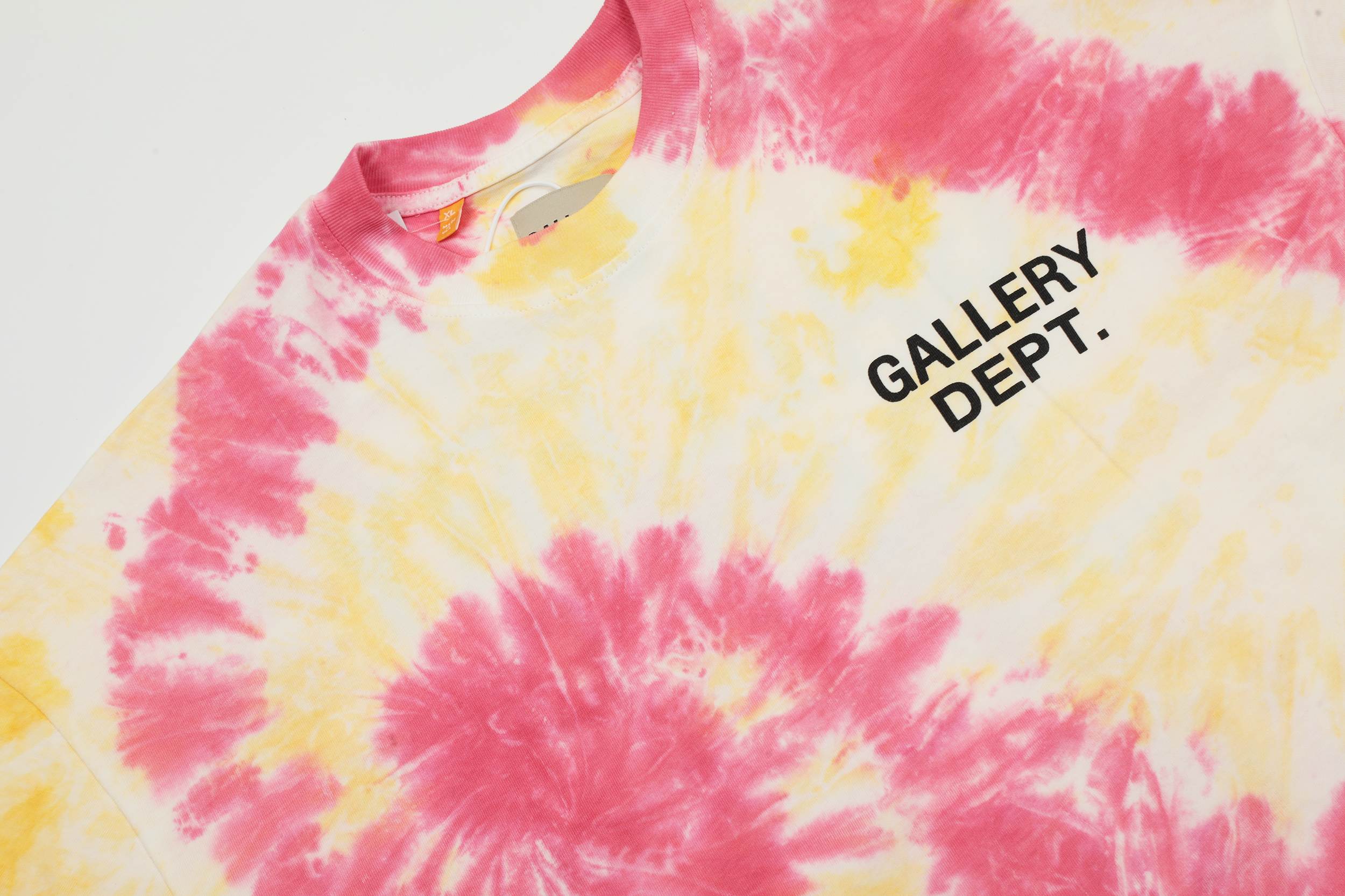 GALLERY DEPT New T-shirt D98